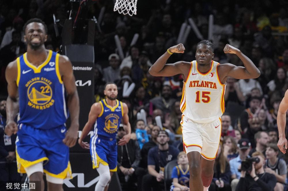 他再一次展 他再一次展